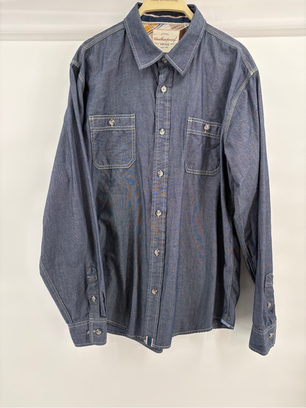 Weatherproof Vintage Mens XL Blue Chambray Button Down Shirt Contrast Stitching